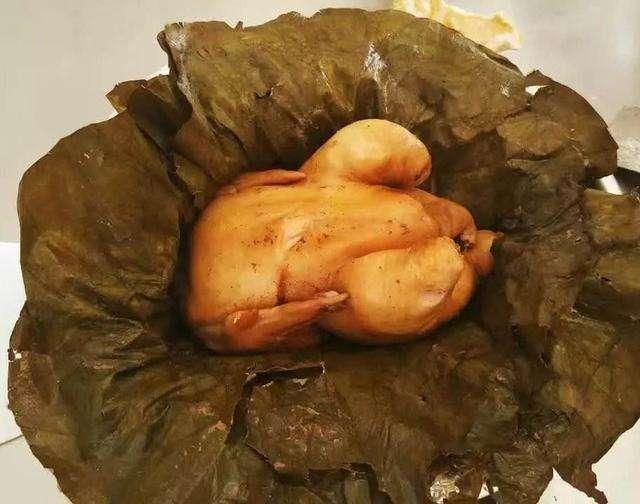 叫花鸡做法步骤讲解，叫花鸡的正宗做法及配方