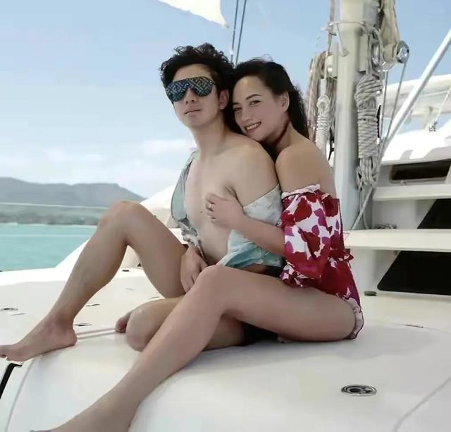 泰星bee为什么做配角，与相恋八年男友分手