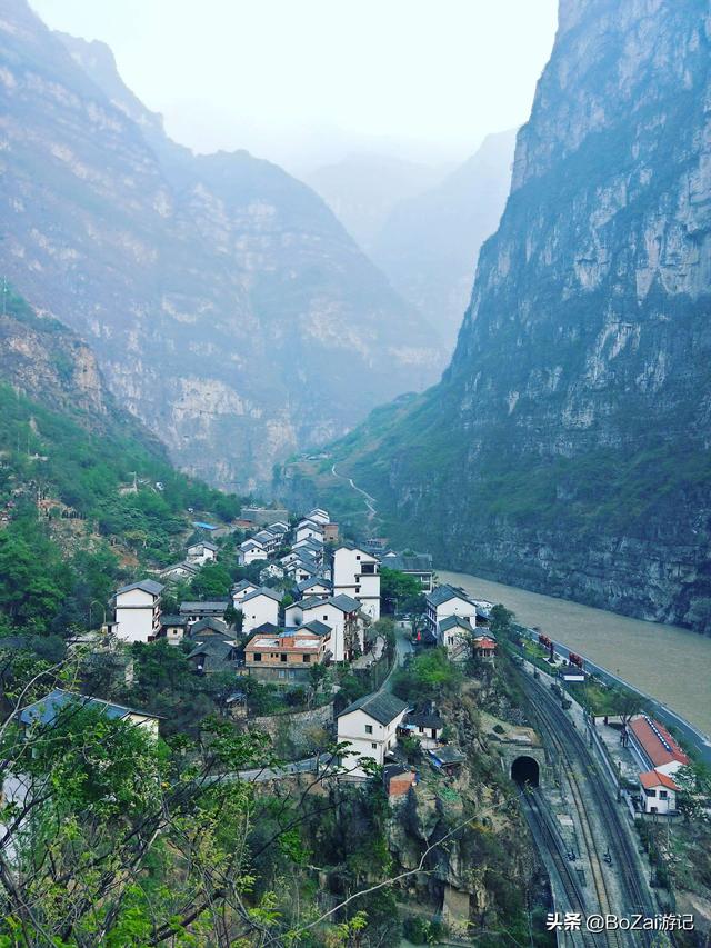 峨眉山乐山旅游，乐山攻略必去十大景点（ChatGPT五分钟整理一套乐山/峨眉山旅游攻略）