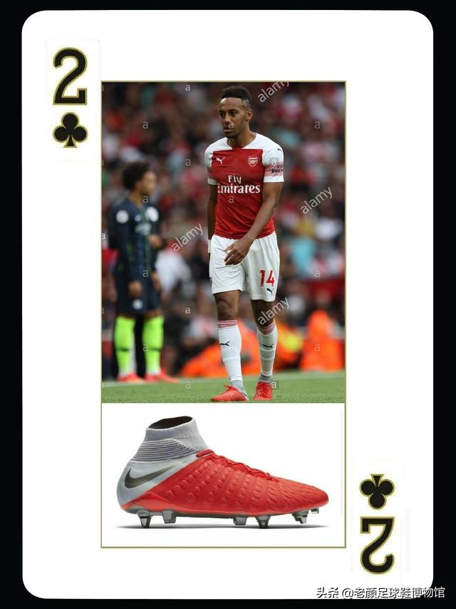 nike哪款足球鞋最轻，盘点nike足球鞋35年推出的54款经典足球鞋和代言人