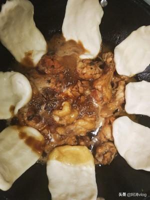 饭店地锅鸡和贴饼子的正宗做法，风靡大江南北的一道硬菜“地锅鸡”最正宗的做法