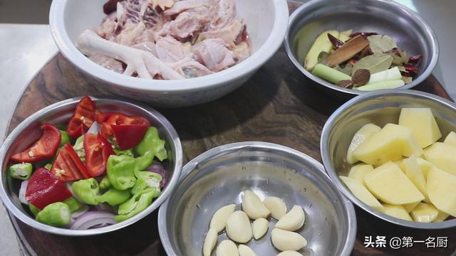 正宗大盘鸡的做法要最简单的方法，大厨教你做家常大盘鸡