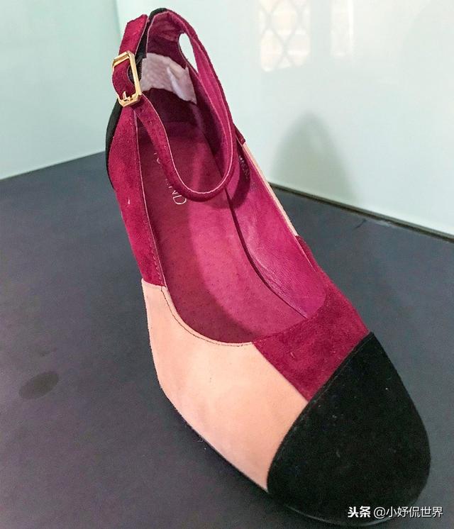 女性的姨妈巾应该贴哪里，很多女性不知道