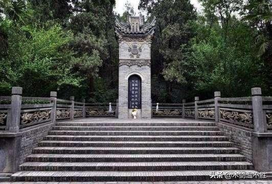 汉霍去病陵墓雕塑，代表了中国面对一切强敌的态度