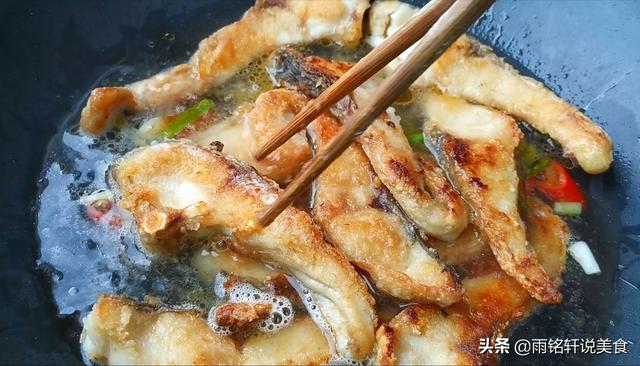 草鱼怎么做才好吃，草鱼怎么做才好吃下饭（没想到草鱼还有这么多种吃法）