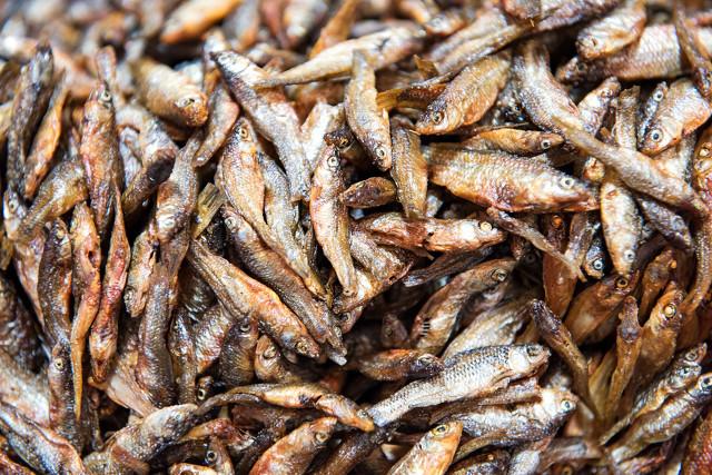 湖南特色之一好吃又下饭的火焙鱼是怎么做成的，湖南火焙鱼咋吃