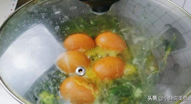 艾叶大蒜煮鸡蛋，端午节煮鸡蛋和蒜还放艾叶吗