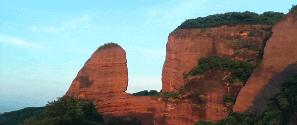 丹霞山海拔多少米，丹霞山重要景点有哪些（广东韶关丹霞山进入观云海最佳时期）