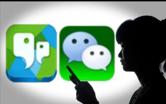 原来微信通过右上角“+”号，就能发送语音照片，60秒即可完成