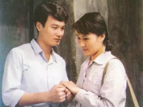 电视剧渴望刘慧芳和谁在一起，重温1990渴望刘慧芳