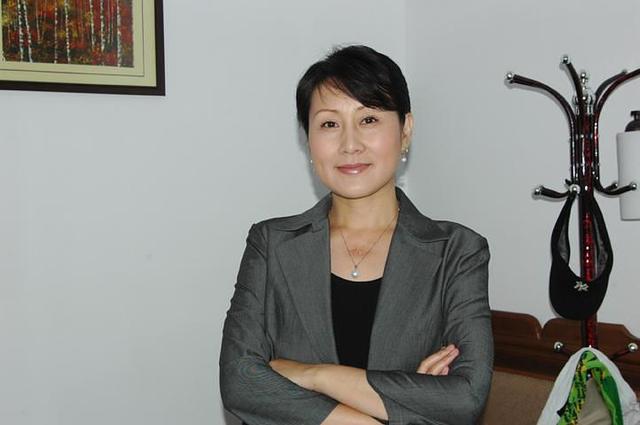 58岁张凯丽谈与丈夫一见钟情，张凯丽节目秀恩爱