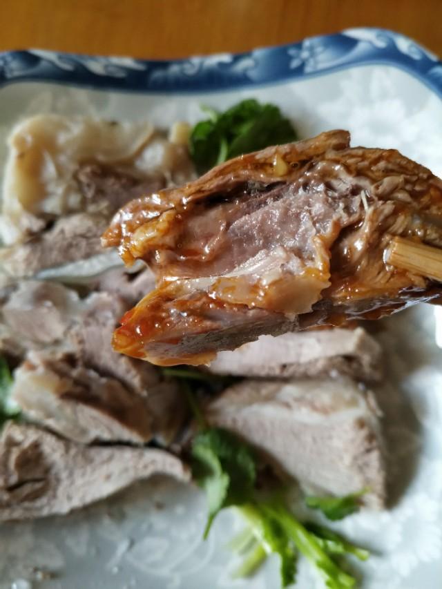 鲜羊肉怎么做好吃，新鲜羊肉怎么做才能最好吃（学饭店做的蒜爆羊肉）