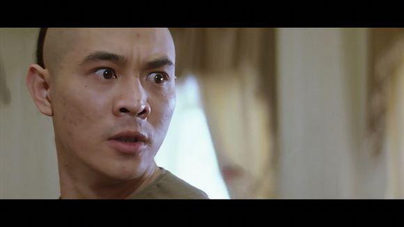 李连杰现在在哪里，功夫巨星李连杰现在哪里生活（与杨紫琼亲密合影感情好）