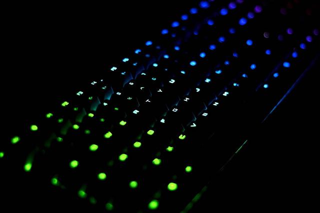 樱桃mx8.0键盘评测，樱桃MX2.0S机械键盘体验