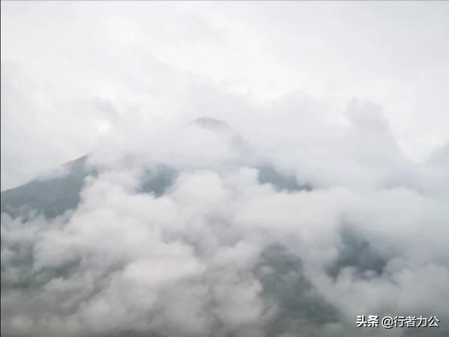 泸沽湖详细介绍，那些藏在春日里的诗意美景