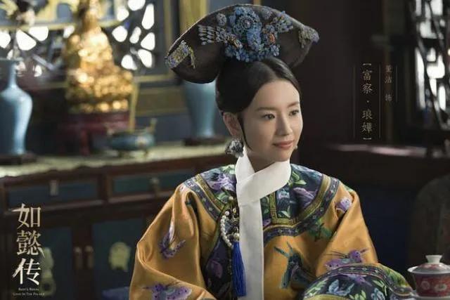 40岁的董洁为何至今嫁不出去，深扒白莲花董洁的黑红成名史