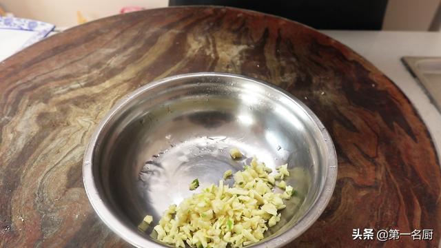 酸辣大白菜的做法，酸辣大白菜做法简单好吃又开胃（酸辣白菜的做法）