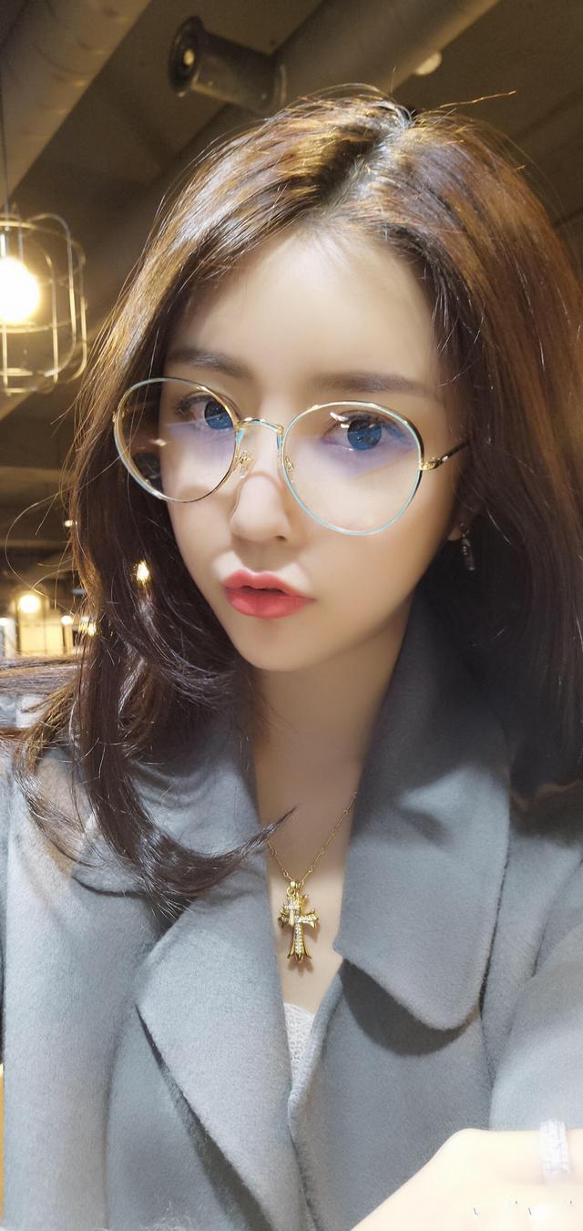 男生女生喜欢的壁纸，壁纸女生专用爱情