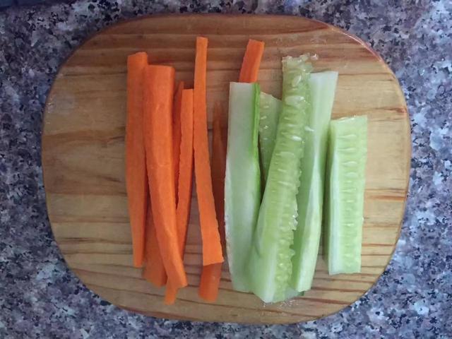 怎么做最好吃的鸡肉卷，学会这样做鸡肉卷