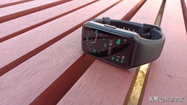 荣耀手环6简单操作，这3个使用小技巧可一定得知道