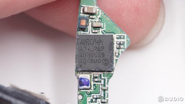 摩托罗拉蓝牙耳机vervebuds，13款采用超聚电池的TWS耳机拆解汇总