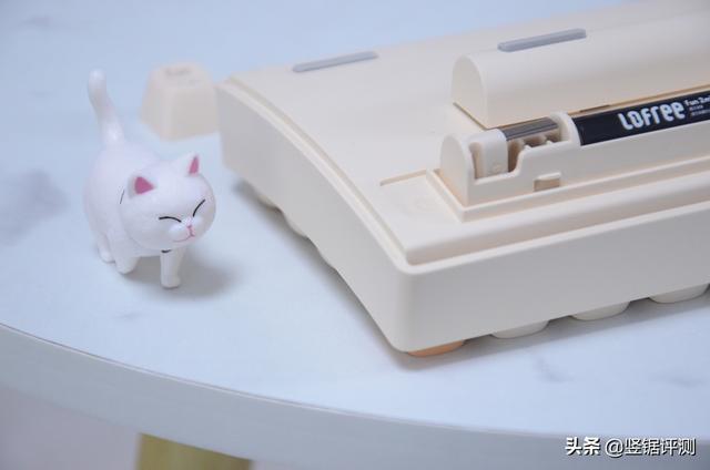 洛斐dot蓝牙机械键盘使用说明，洛斐DOT小黄鸭机械键盘体验