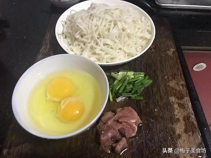 鸡蛋炒面的最佳做法，在家做蛋炒面