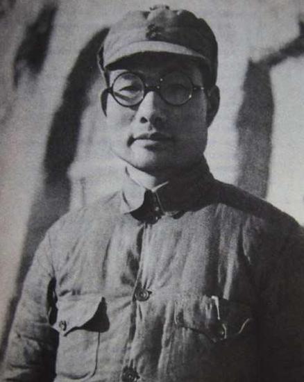 50年郑洞国去中南海赴宴，50年郑洞国去中南海赴宴