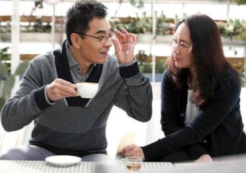 抛弃小23岁杨若兮，刘威现况（被大23岁刘威抛弃后）