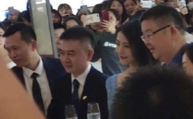 高圆圆还是大家心中的那个女神，高圆圆的婚姻是否真如表面那般幸福