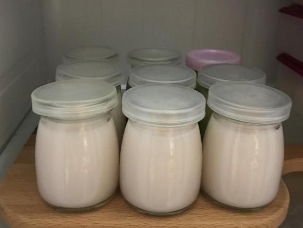 布丁怎么做简单又好吃，怎么在家自制布丁简单又好吃