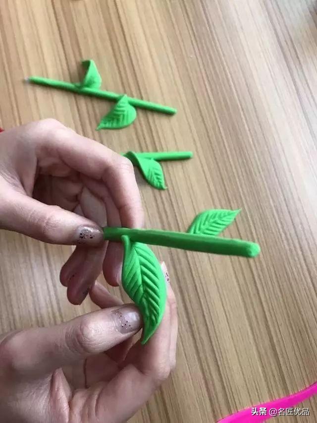 怎么用粘土做花的简单方法，粘土手工厉害了