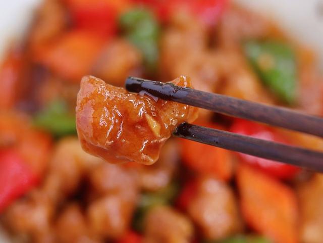 东北溜肉段的做法，东北溜肉段最正宗的做法（东北溜肉段：焦脆鲜香）