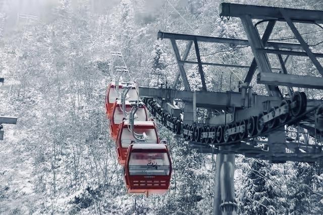 西岭雪山游玩攻略，西岭雪山旅游攻略完整版（成都周边的“小西岭雪山”）