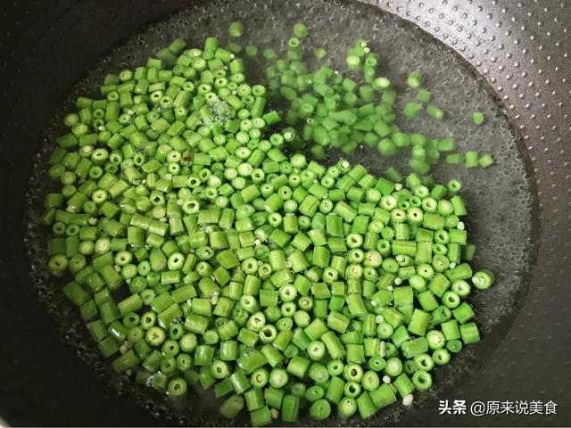 肉末炒豇豆怎么做好吃窍门，“豇豆炒肉末”这样做