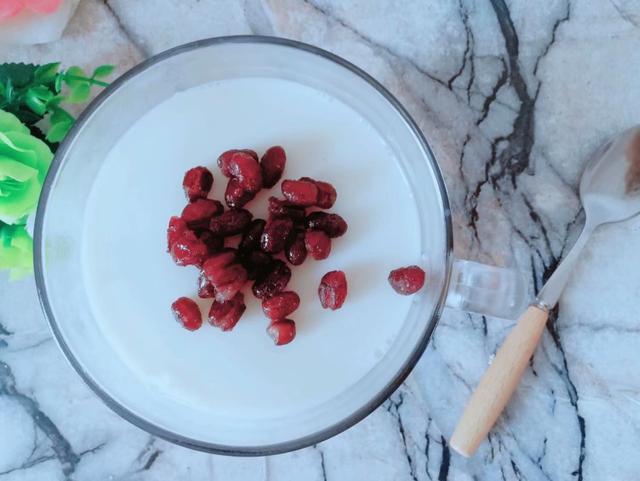 教你在家做果冻，在家做果冻简单又好吃