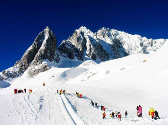 国内适合初学者滑雪的滑雪场，假期嗨起来