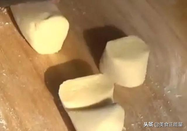 手工年糕的制作方法，教你如何制作简单又好吃的年糕