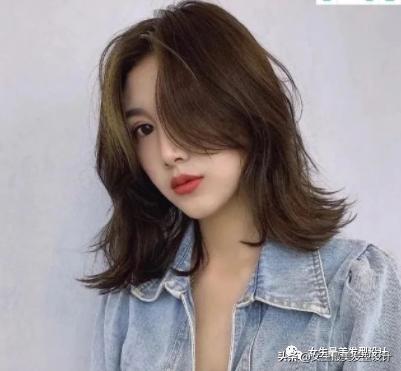 优雅女性发型图，不要选大背头、大妈卷