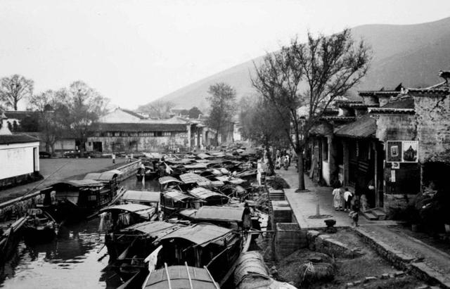 民国十七年的历史背景，民国十年黄金时期