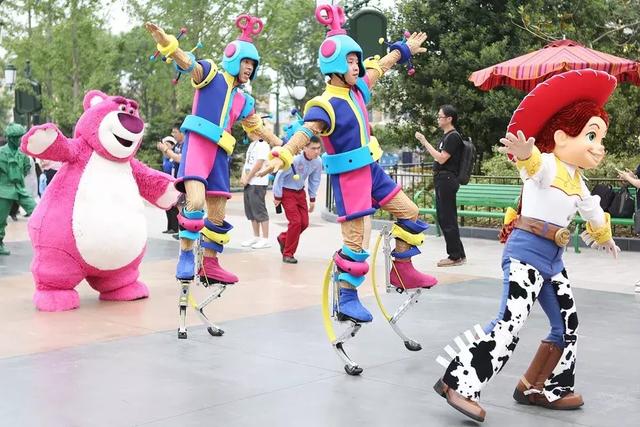 上海游乐场所前十，上海欢乐谷和玛雅水公园斩获3个奖项