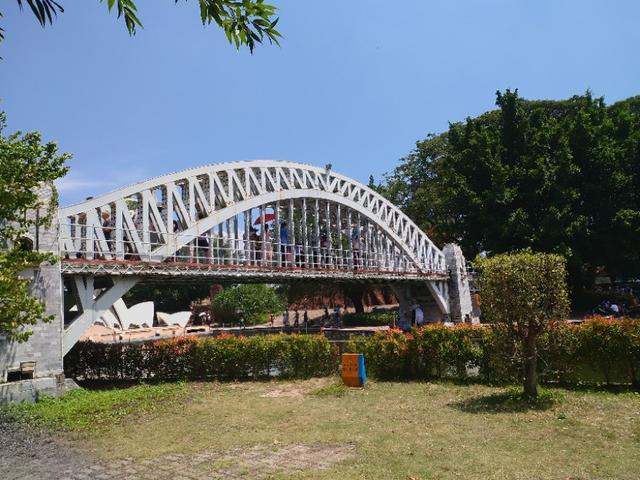 深圳世界之窗晚上有什么看点，最好的风景在门口