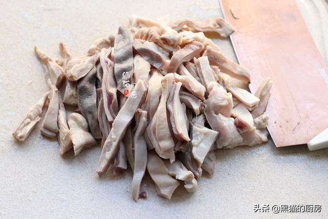 猪肚最简单的煲汤，汤色奶白营养味美