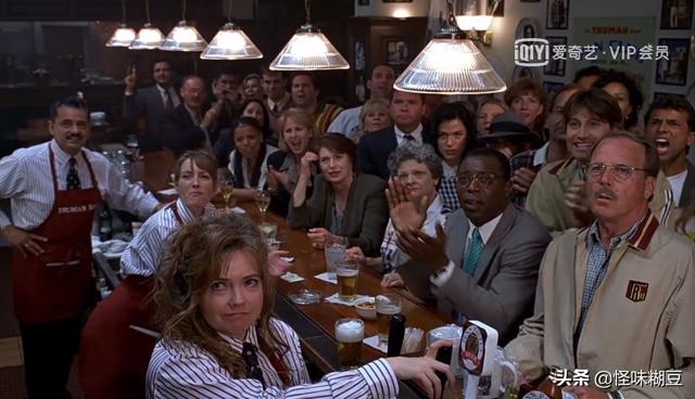 楚门的世界深度解析，楚门的深度解析（看似荒诞的故事带来深刻的思考）