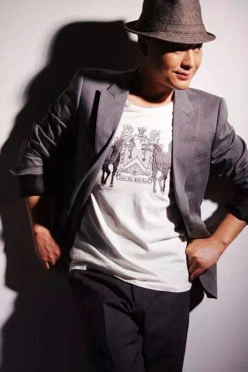 张颂文热爱可以抵消一切，为什么我还是想写张颂文