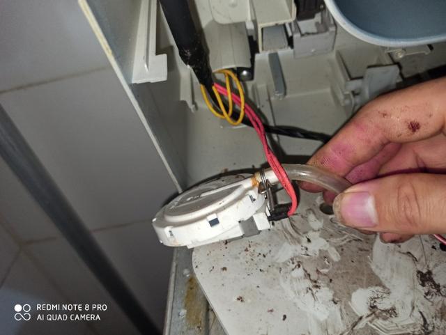 海尔洗衣机e6，海尔滚筒洗衣机e6是什么故障（海尔洗衣机售后维修电话：）