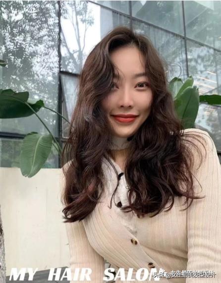 优雅女性发型图，不要选大背头、大妈卷