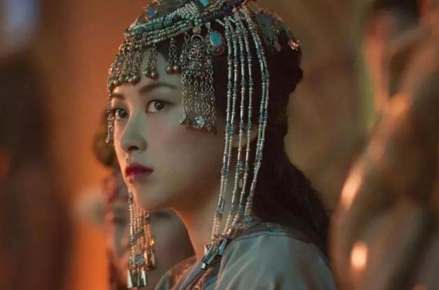 怒甩義大利頂級富二代，征服台灣「黑道太子」，朱珠憑啥這麼牛？ 娛樂八卦吃瓜 第5张