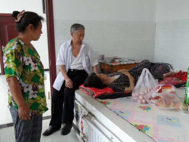 老人死前的征兆和异常，老人去世前的4大征兆超级准（老人去世前，有哪些异常）