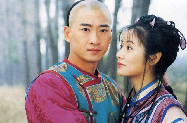还珠格格尔康和紫薇谈星星看月亮，她才是还珠里有野心的大女主